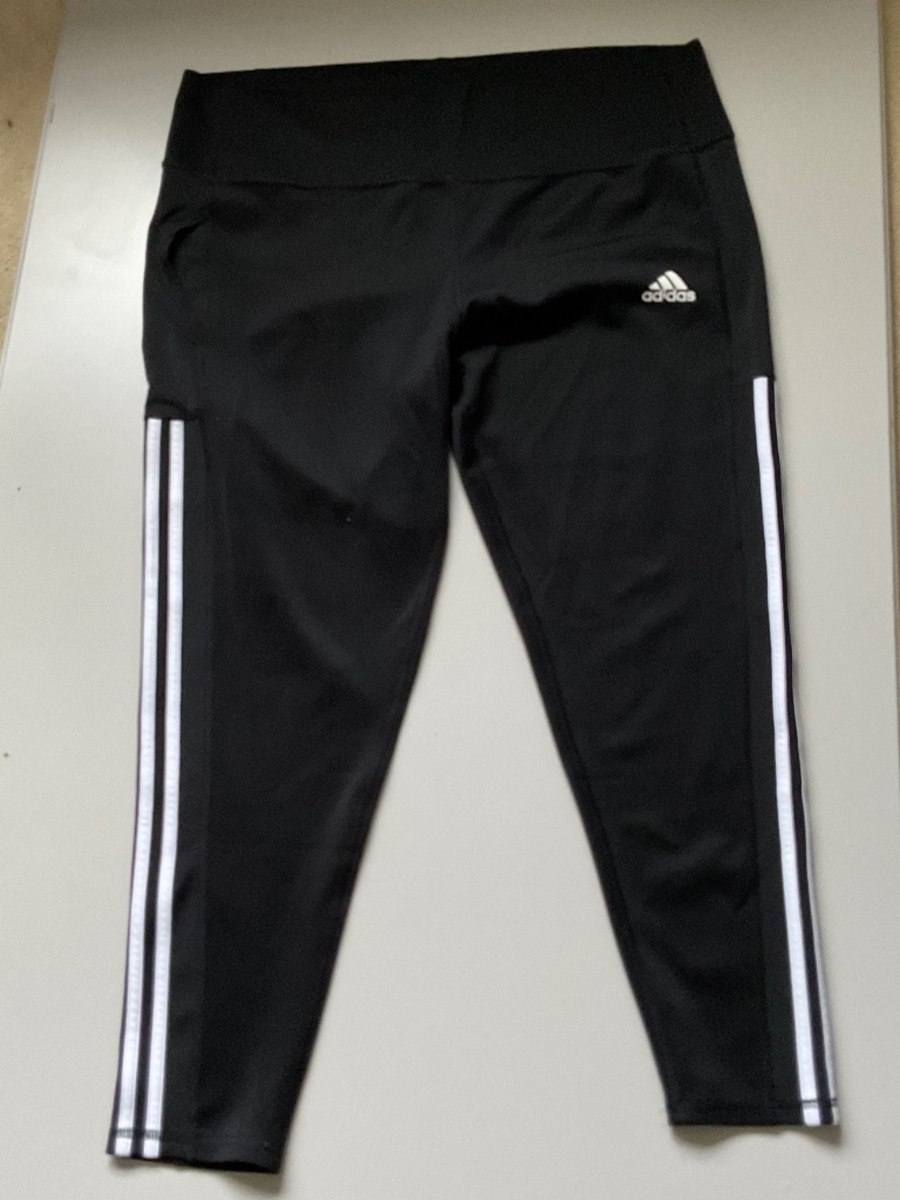 2XL Black and White Adidas leggings in Good Condition